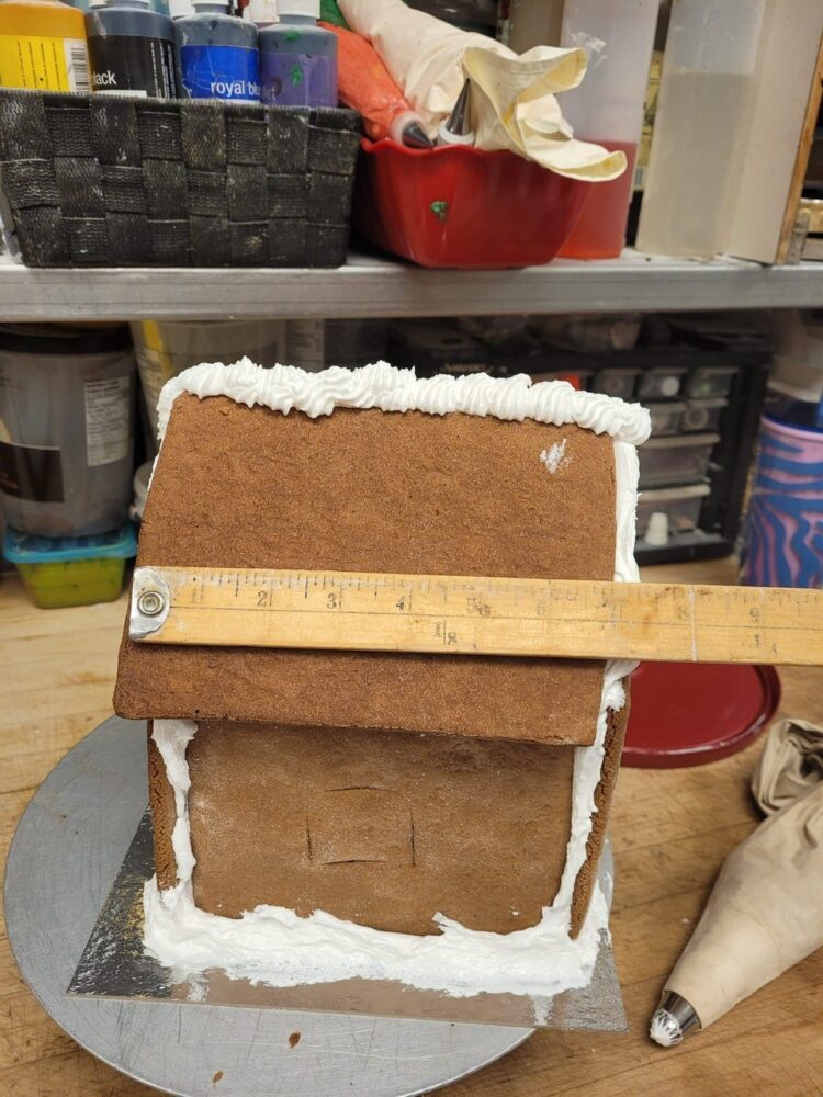 best-gingerbread-house-decorating-kit-vancouver-white-rock-surrey-bakery