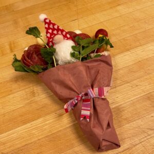 best-valentines-day-gift-charcuterie-bouquet-meat-cheese-white-rock-surrey-gift