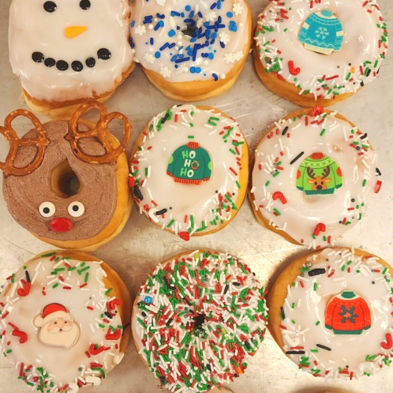Christmas Doughnuts - 6 Pack