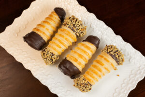 Hazelnut Horn