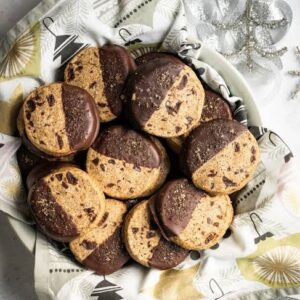 Half-dipped Shortbread Cookie