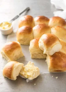 White Dinner Buns (6 Pack)