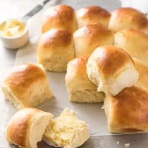 White Dinner Buns (6 Pack)