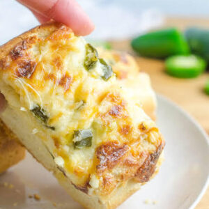 Cheese & Jalapeño Buns (6 Pack)